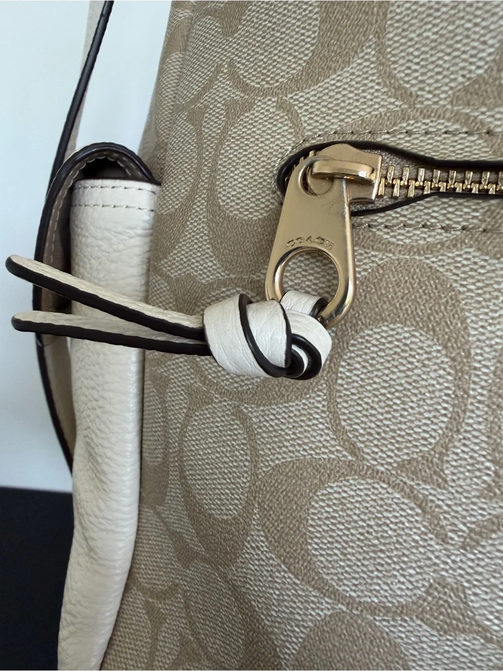 Coach C1523 Signature Jacquard Convertible Hobo Shoulder Crossbody Bag